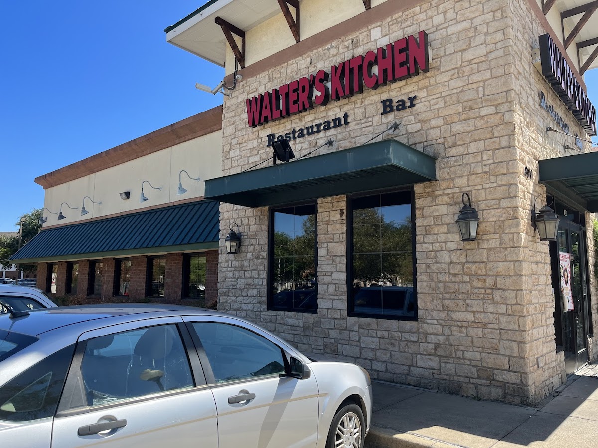 Walter's Kitchen Restaurant & Bar